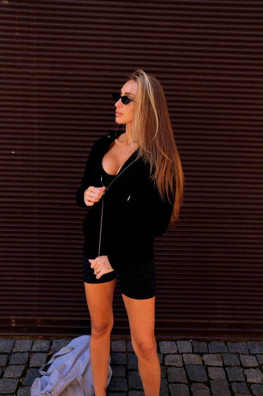 SELF-CARE CLUB SWEATSHIRT WITH A HOOD AND POCKETS - Black