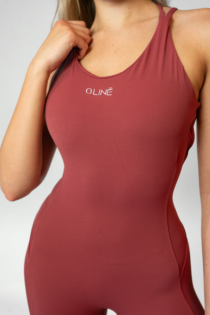 CHEEKY OVERAL WITH CROSSED BACK STRAPS - PINK-RED