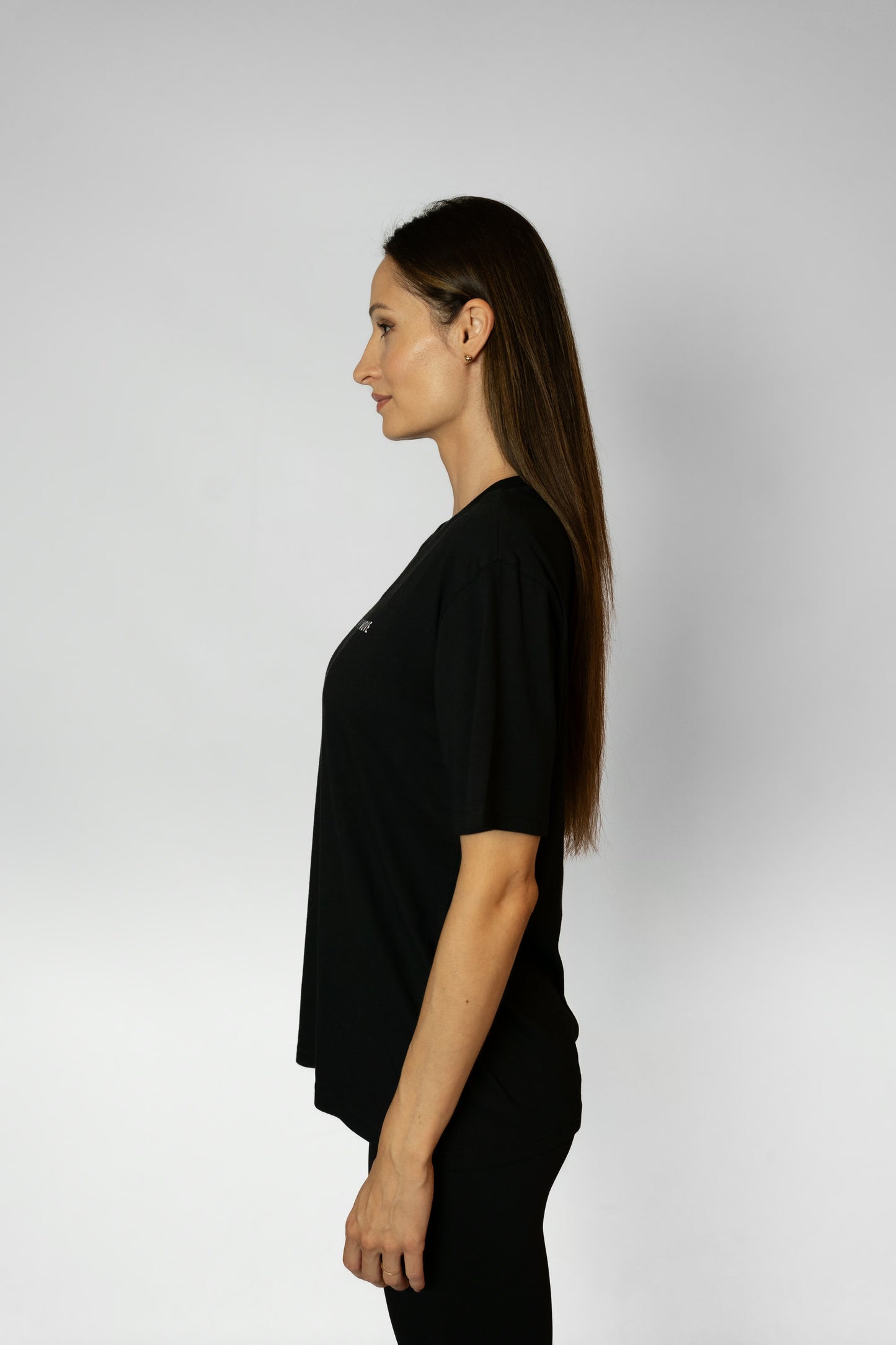 GRACE IN EVERY MOVE TEE - Black