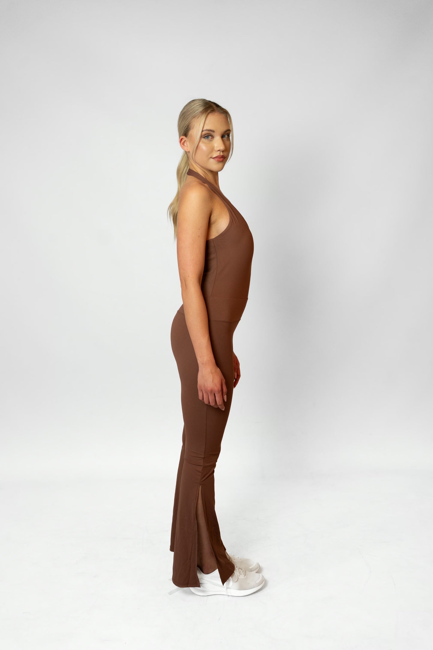 HALTER FLARE JUMPSUIT - Brown