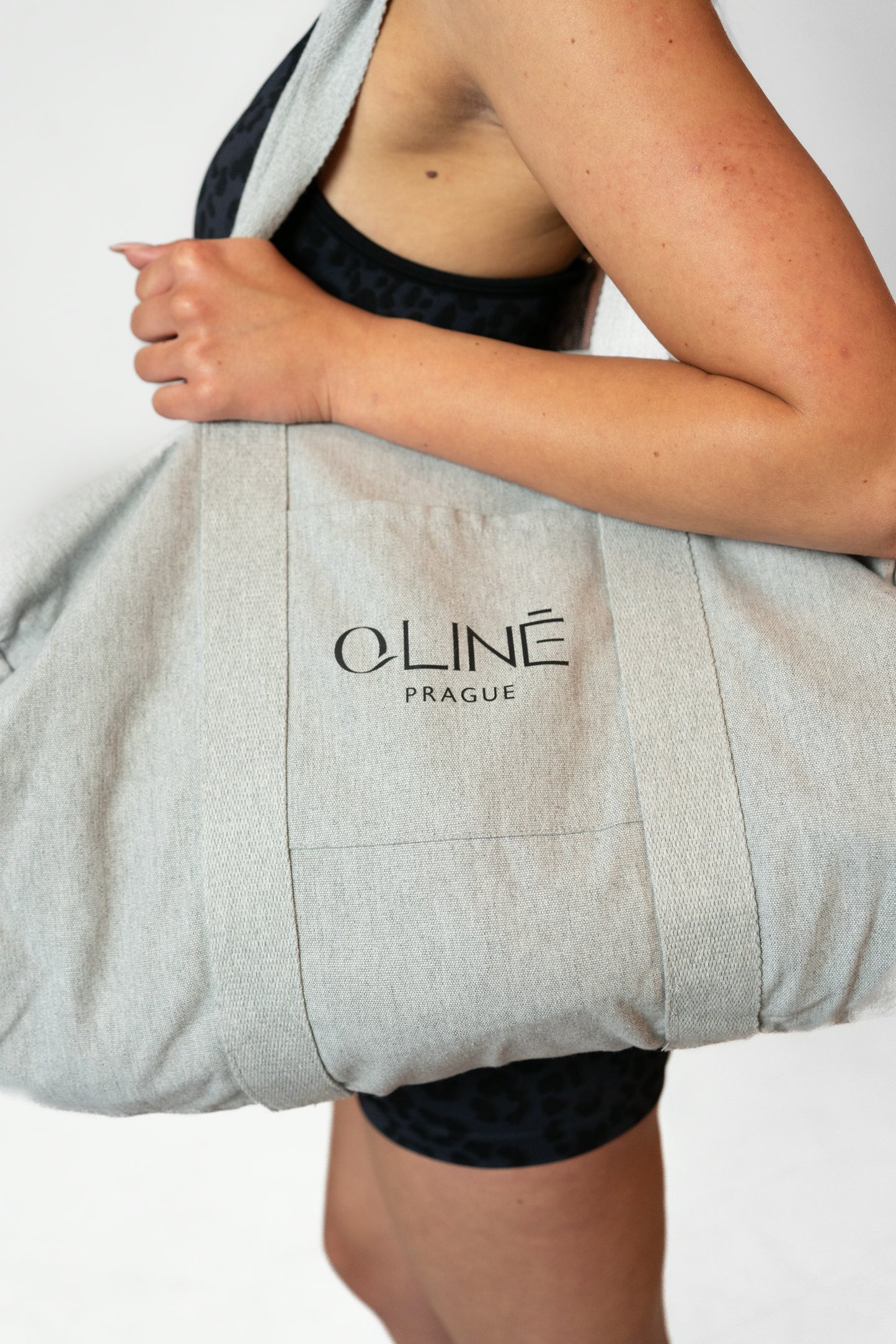 SELF-CARE CLUB DUFFEL BAG - Grey