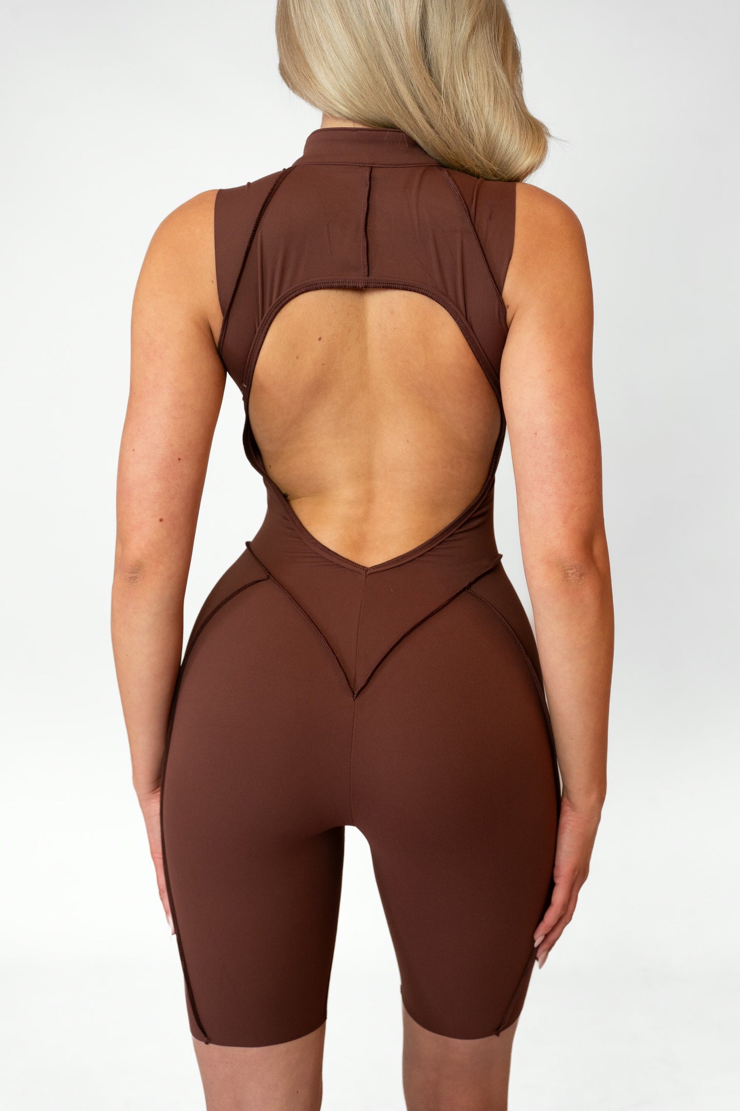 SHAPELINE SHORT OVERALL WITH ZIPPER - Brown