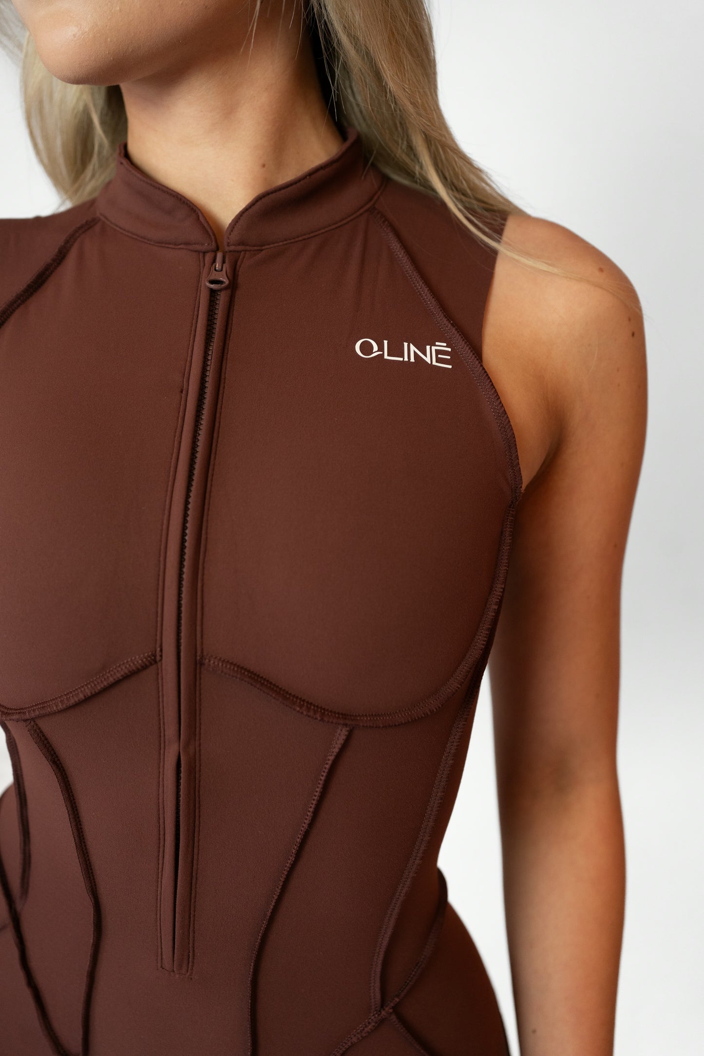 SHAPELINE SHORT OVERALL WITH ZIPPER - Brown