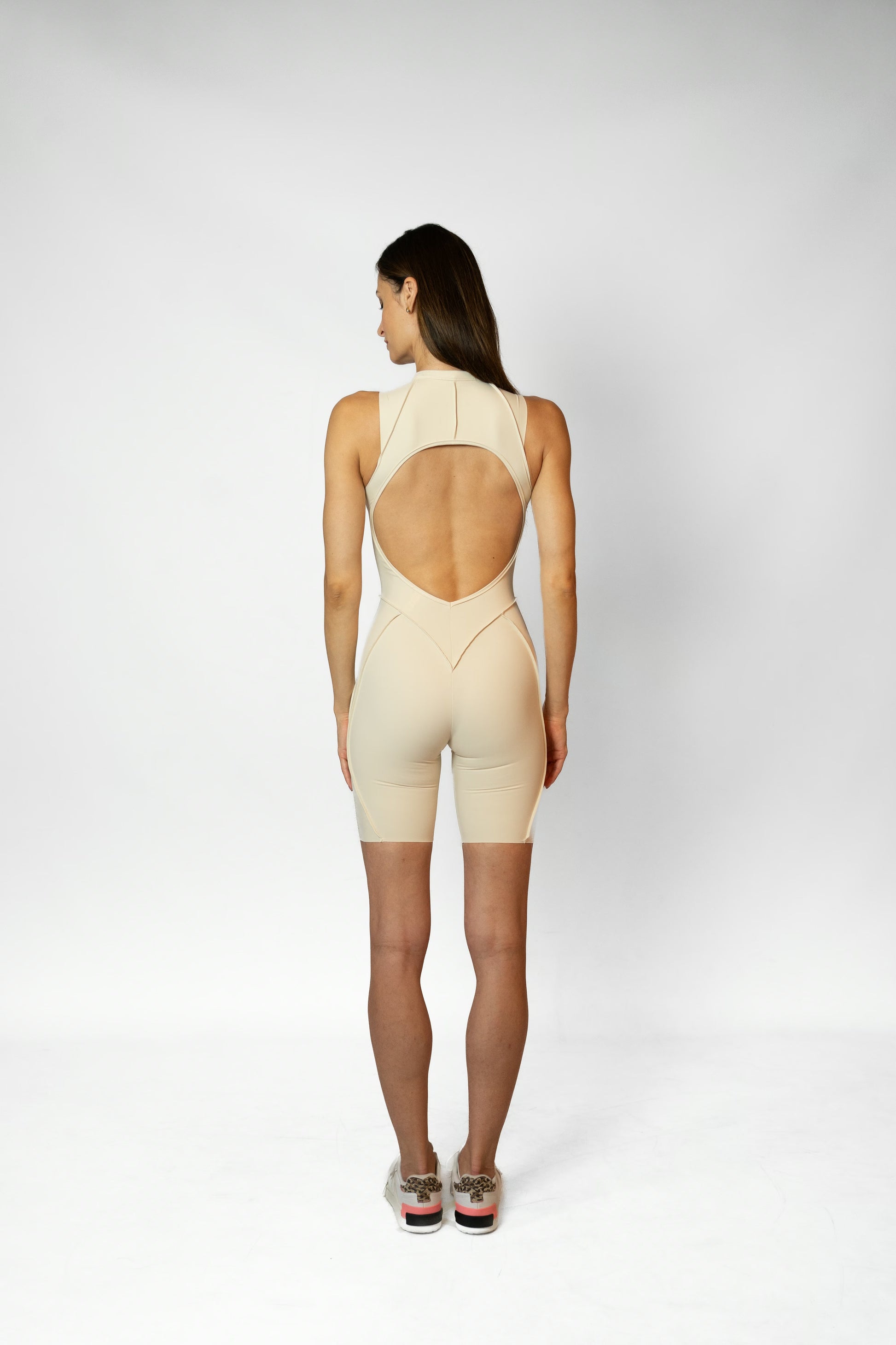 SHAPELINE SHORT OVERALL WITH ZIPPER - Ivory